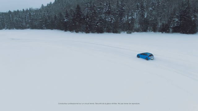 Video Reference: snow, winter, sky, geological phenomenon, freezing, ice, winter sport, piste, glacial landform, blizzard