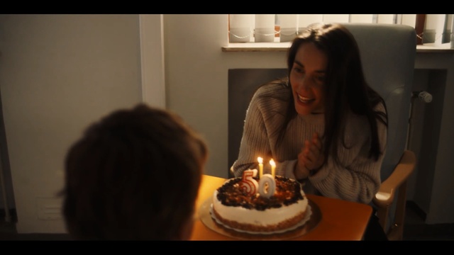 Video Reference: event, girl, fun, cake, candle