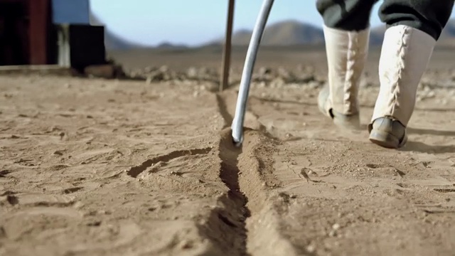 Video Reference: Sand, Soil, Floor, Landscape, Flooring, Wood
