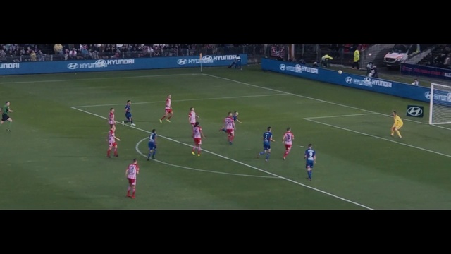 Video Reference: Player, Sport venue, Stadium, Sports, Sports equipment, Football, Soccer player, Team sport, Ball game, Soccer