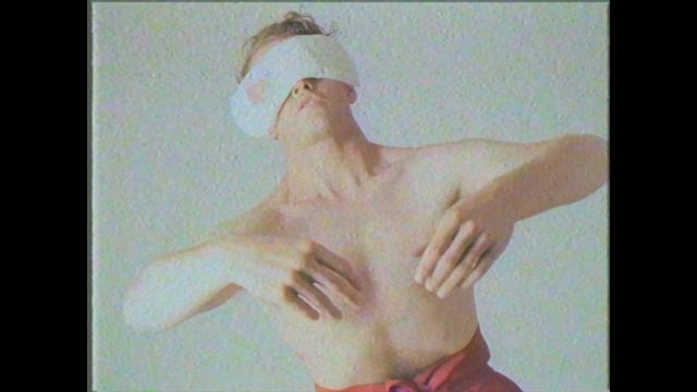 Video Reference: Arm, Chest, Joint, Hand, Muscle, Shoulder, Finger, Abdomen, Trunk, Barechested