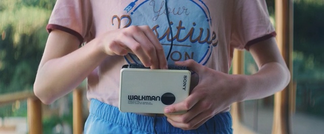 Video Reference: blue, photography, girl, hand, finger, product, happiness, fun