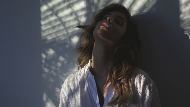 Video Reference: beauty, girl, sky, darkness, long hair, sunlight, computer wallpaper