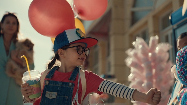 Video Reference: Fun, Child, Animation, Hat