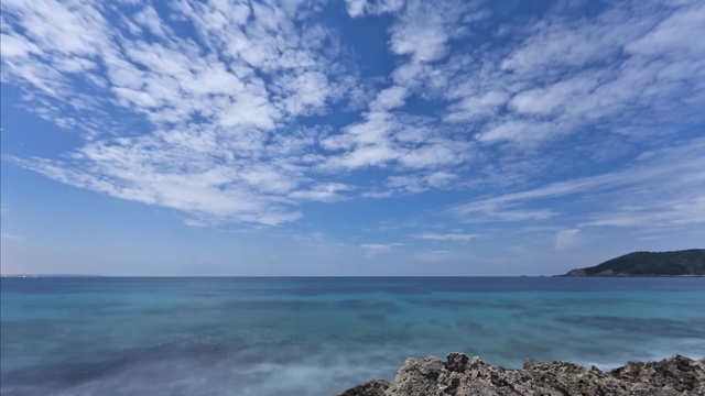 Video Reference: sea, sky, horizon, ocean, coastal and oceanic landforms, body of water, cloud, shore, coast, promontory