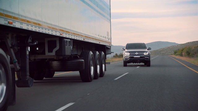 Video Reference: Transport, Motor vehicle, Mode of transport, Road, Vehicle, Highway, Car, Freeway, Lane, Commercial vehicle