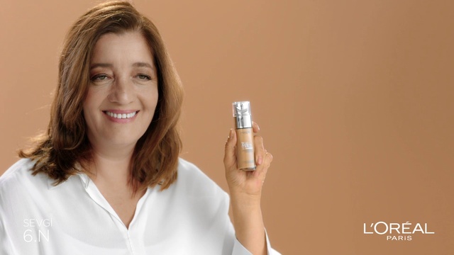 Video Reference: Skin, Face, Beauty, Nose, Long hair, Brown hair