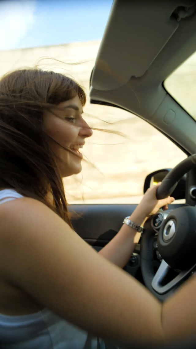 Video Reference: Steering part, Steering wheel, Driving, Vehicle, Car, Vehicle door, Automotive design, Auto part, Luxury vehicle