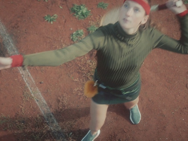 Video Reference: green, fun, snapshot, leg, girl, arm, cool, muscle, recreation, finger