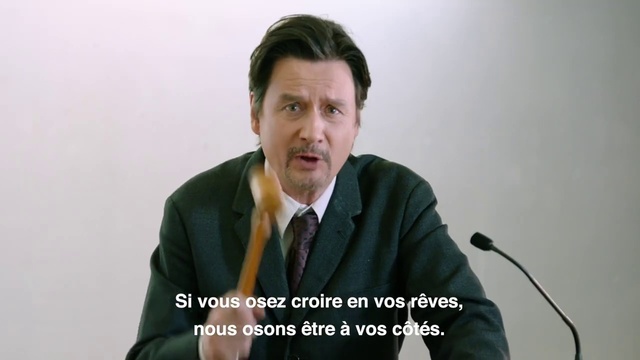 Video Reference: Microphone, Spokesperson, Public speaking, Speech, Orator, Audio equipment, Suit, Businessperson, Formal wear, White-collar worker