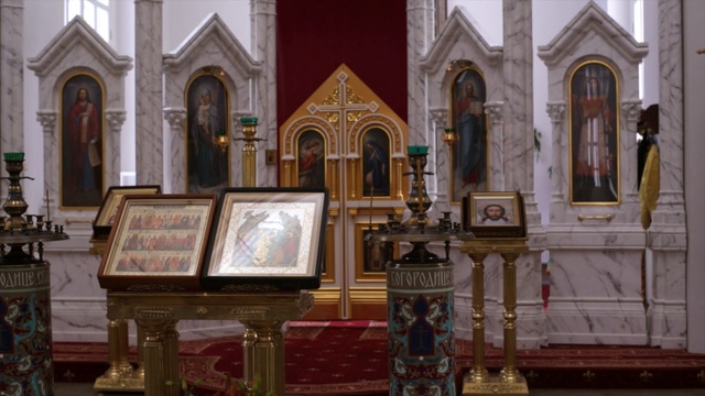 Video Reference: Chapel, Holy places, Altar, Place of worship, Religious institute, Building, Church, Architecture, Shrine, Convent, Person