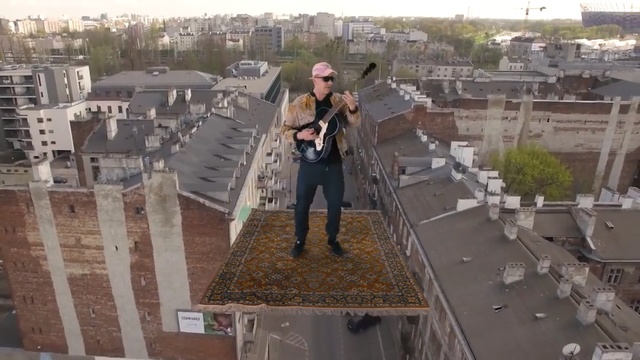 Video Reference: Roof, Wall, Tourism, Neighbourhood, Brick, Bricklayer, Residential area, Person