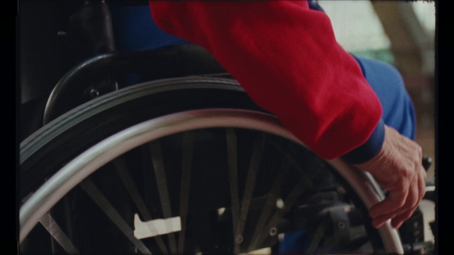 Video Reference: Tire, Automotive tire, Bicycle tire, Wheel, Spoke, Bicycle wheel, Rim, Automotive wheel system, Auto part, Vehicle