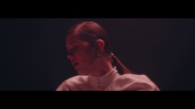 Video Reference: Chin, Human, Performance, Human body, Mouth, Ear, Music, Flesh, Photography, Scene