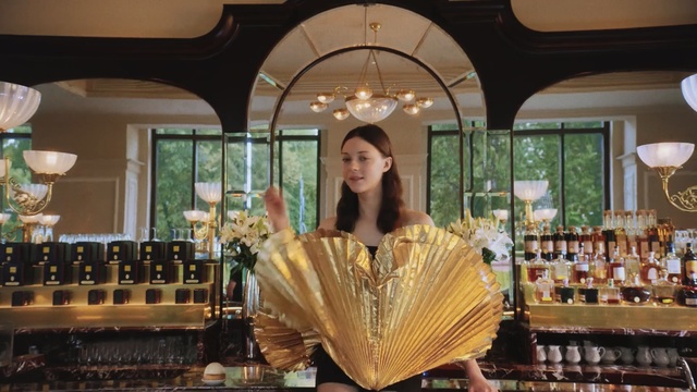 Video Reference: Hand fan, Fashion accessory
