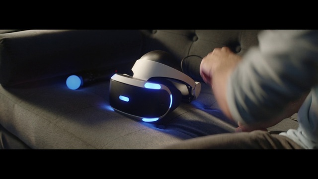 Video Reference: Light, Audio equipment, Automotive design, Technology, Automotive lighting, Gadget, Photography, Auto part, Eyewear, Electronic device