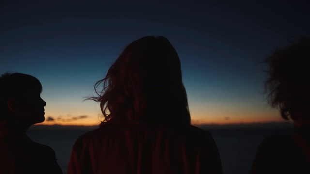 Video Reference: Sky, Hair, Backlighting, Light, Beauty, Horizon, Sunset, Dusk, Evening, Photography