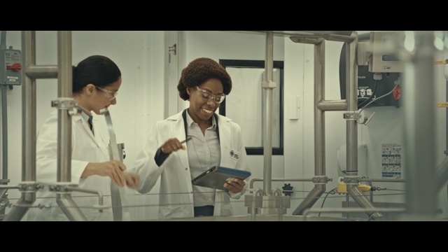 Video Reference: service, screenshot, chemistry, laboratory, girl, research, Person