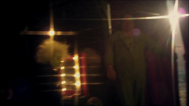 Video Reference: Light, Lighting, Darkness, Night, Lens flare, Heat, Automotive lighting, Room, Street light, Sunlight