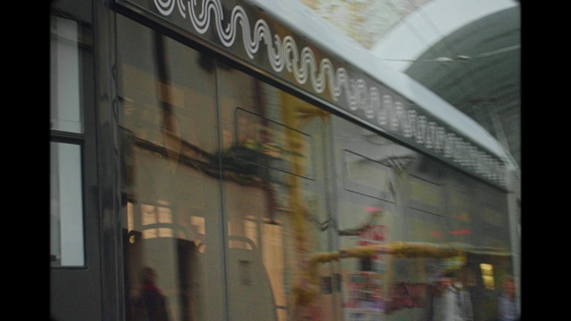 Video Reference: Iron, Building, Glass, Architecture, Facade, Window, Daylighting, Metal