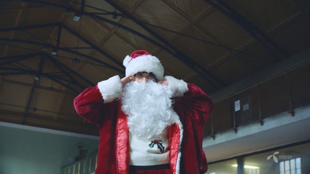 Video Reference: santa claus, christmas, event, fictional character, fun, holiday, Person