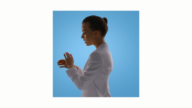 Video Reference: person, adult, man, businessman, suit, male