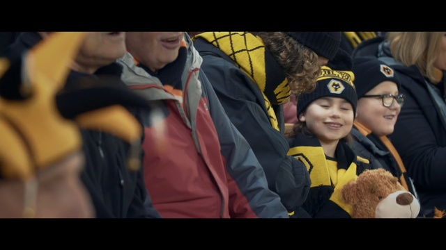 Video Reference: People, Social group, Product, Yellow, Youth, Crowd, Snapshot, Fun, Human, Smile, Person