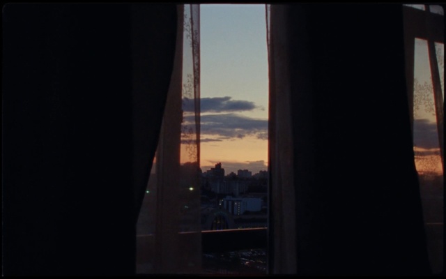 Video Reference: Sky, Light, Morning, Evening, Window, Atmosphere, Sunlight, Sunrise, Metropolitan area, Room