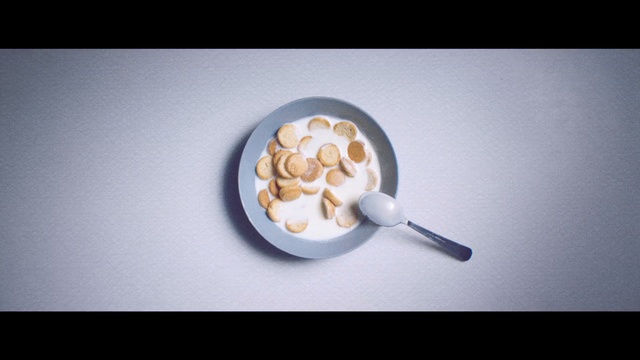 Video Reference: Food, Dish, Cuisine, Ingredient, Breakfast, Dessert, Spoon, Dairy, Banana, Breakfast cereal
