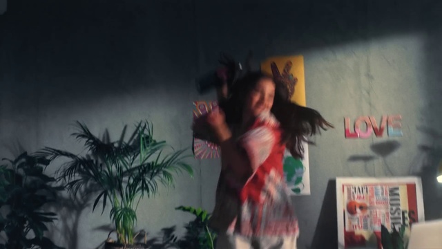 Video Reference: Snapshot, Fun, Tree, Photography, Adaptation, Room, Black hair, Event, Plant, Performance