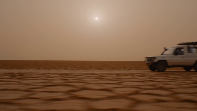 Video Reference: Desert, Natural environment, Sand, Aeolian landform, Sahara, Landscape, Atmospheric phenomenon, Sky, Erg, Off-roading