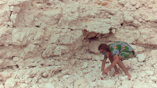 Video Reference: Geological phenomenon, Soil, Fun, Sand, Geology, Vacation, Mud, Rock