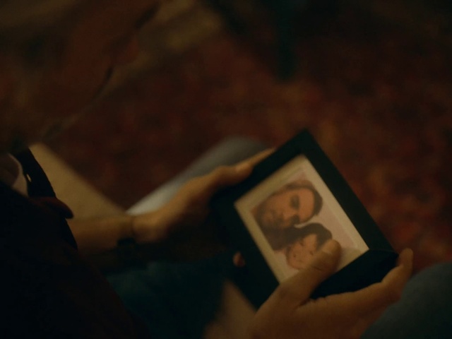 Video Reference: Photograph, Sky, Hand, Room, Fun, Photography, Technology, Electronic device, Darkness, Cloud