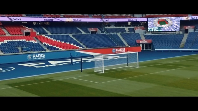 Video Reference: Sport venue, Stadium, Arena, Soccer-specific stadium, Grass, Sports, Player, Ball game, Atmosphere, Sports equipment