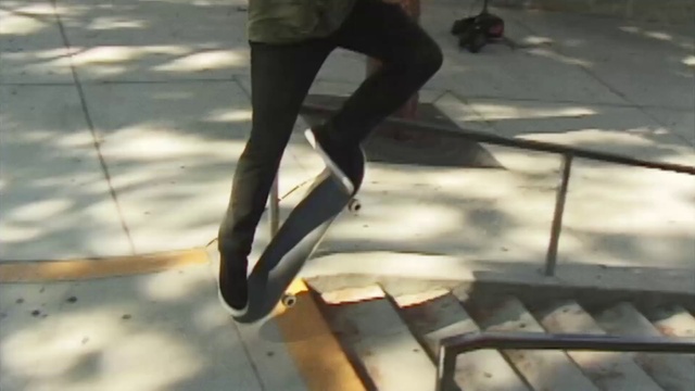 Video Reference: Skateboard, Skateboarding Equipment, Leg, Footwear, Shadow, Snapshot, Skateboarding, Tights, Human leg, Shoe