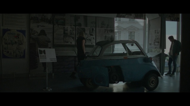 Video Reference: Land vehicle, Vehicle, Car, City car, Motor vehicle, Mode of transport, Snapshot, Classic car, Photography, Automotive design