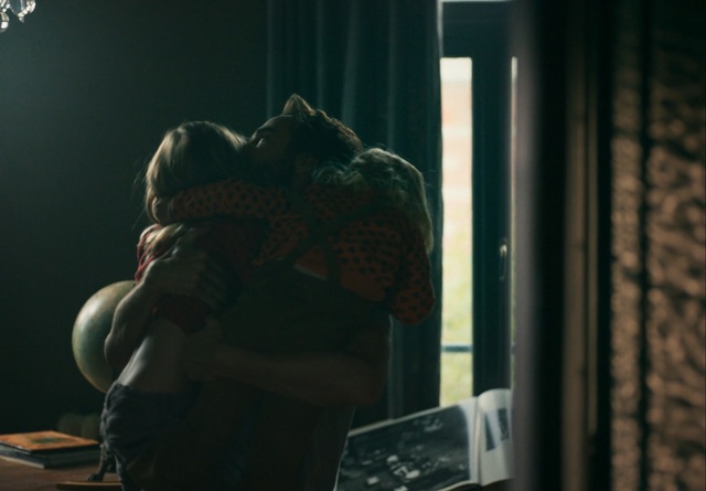 Video Reference: Digital compositing, Darkness, Pc game, Technology, Screenshot, Animation, Indoor, Person, Window, Sitting, Front, Looking, Table, Standing, Woman, Holding, Man, Laptop, Mirror, Room, Phone, Young, Red, Street, White, Clothing