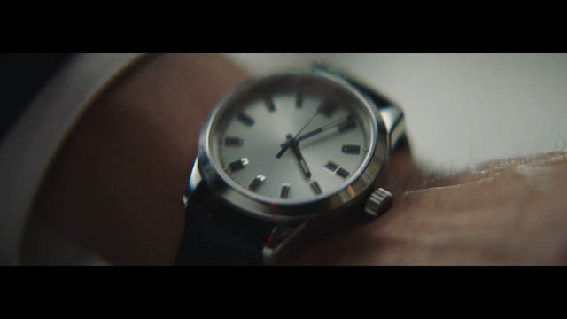 Video Reference: Watch, Watch accessory, Analog watch, Fashion accessory, Still life photography, Close-up, Strap, Jewellery, Macro photography, Photography