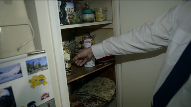 Video Reference: Refrigerator, Major appliance, Room, Shelf, Kitchen appliance, Home appliance, Furniture