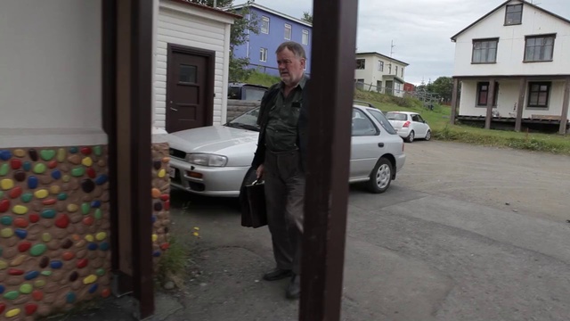 Video Reference: Vehicle, Car, Vehicle door, Automotive exterior, Luxury vehicle, Parking, Door, Auto part, Sidewalk