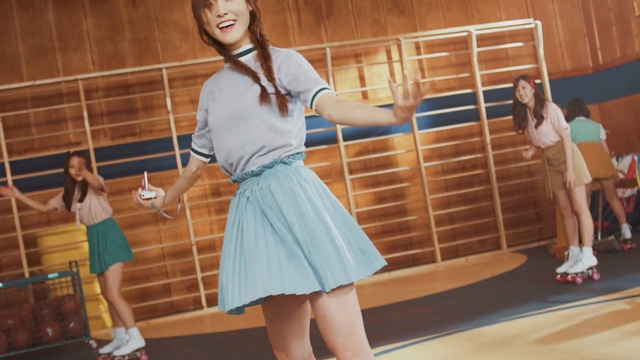 Video Reference: clothing, blue, leg, girl, shoulder, thigh, joint, sport venue, sports, recreation