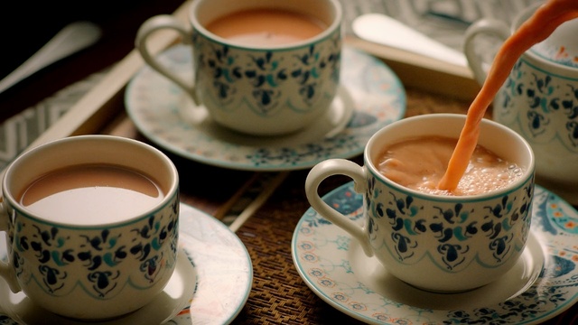 Video Reference: cup, coffee cup, cup, tableware, serveware, coffee, tea, saucer, espresso, turkish coffee