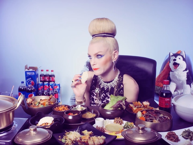 Video Reference: purple, food, cuisine, brunch, eating, meal, girl, Person