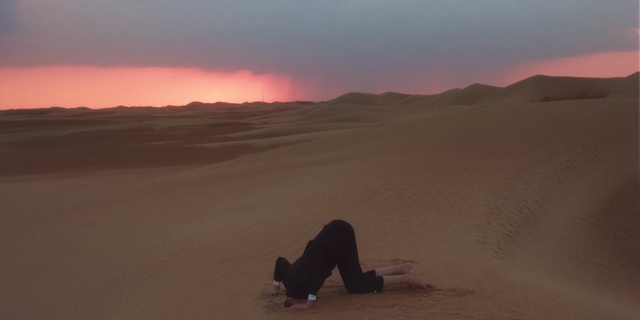 Video Reference: desert, sky, sand, aeolian landform, erg, landscape, sahara, geological phenomenon, dune, singing sand