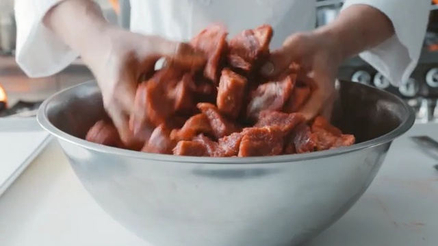 Video Reference: Cuisine, Food, Dish, Ingredient, Recipe, Produce, Meat, Buffalo wing