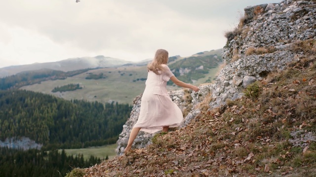 Video Reference: Photograph, Dress, Beauty, Blond, Gown, Photography, Wedding dress, Mountain, Fun, Grass