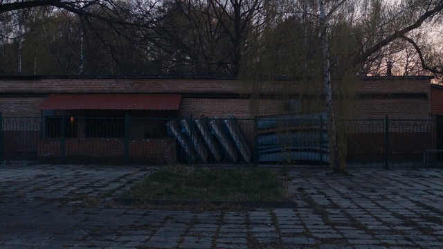 Video Reference: Property, Tree, Home, House, Fence, Shed, Backyard, Yard, Building, Land lot