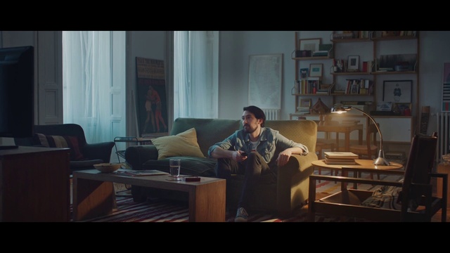 Video Reference: Sitting, Screenshot, Human, Room, Furniture, Adaptation, Photography, Pc game, Adventure game, Conversation
