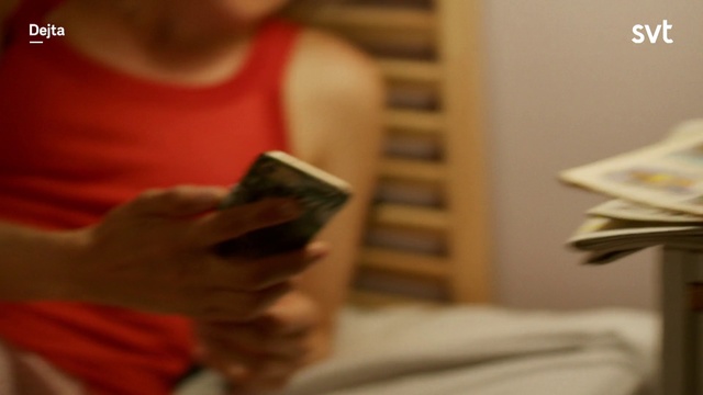 Video Reference: Reading, Arm, Hand, Finger, Leg, Room, Sitting, Ear, Thumb, Chest