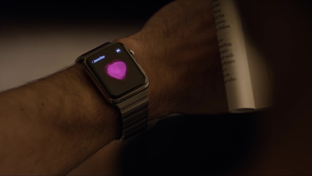 Video Reference: Wrist, Light, Pink, Purple, Magenta, Hand, Arm, Gadget, Material property, Finger